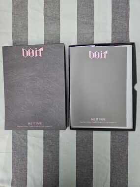 Official Stray Kids DO IT 'DO' Version Box Set- Lee Know Mirror ALL Inclusions